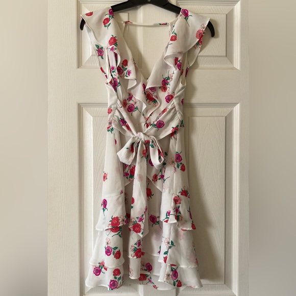 EXPRESS Floral Ruffle Mini Dress Size 0 (XS) - Picture 4 of 12